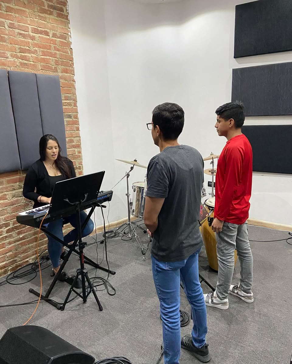 Canto en AG Academy